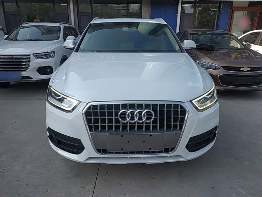Audi Q3 2015