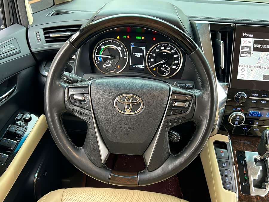 Toyota Alphard 2021 — фото 13