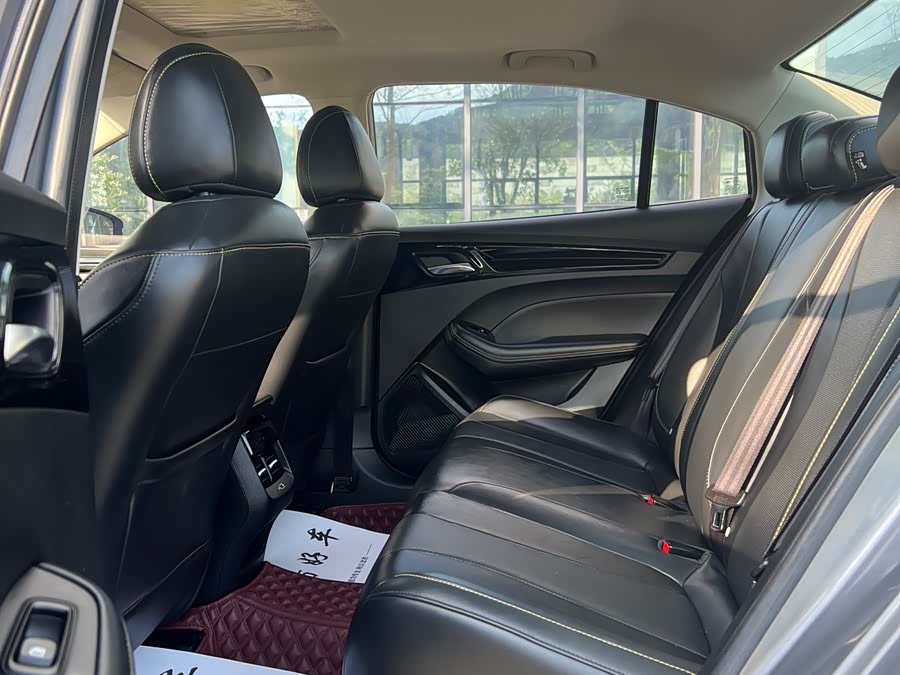 Roewe i5 2021