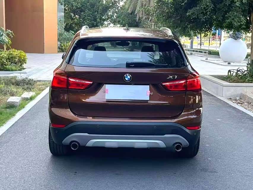 BMW X1 2016 — фото 8