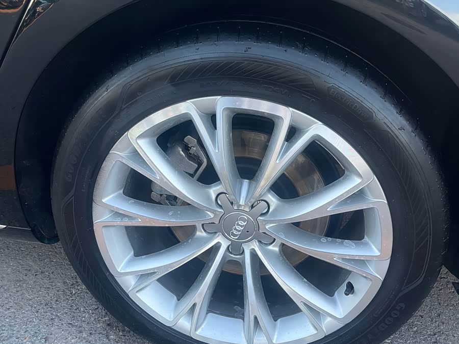 Audi A8 2016
