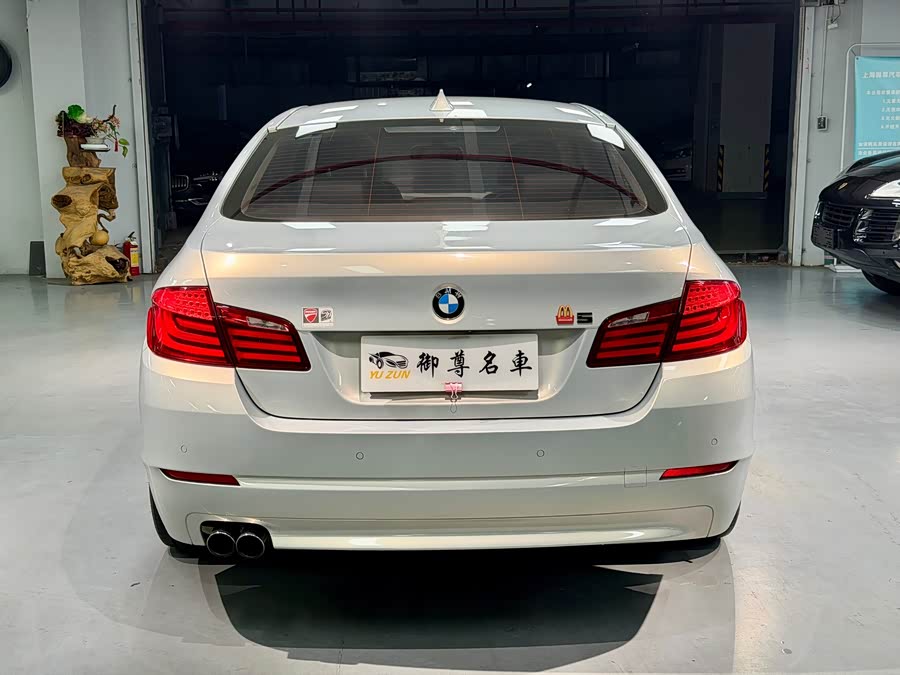 BMW 5 Series 2011