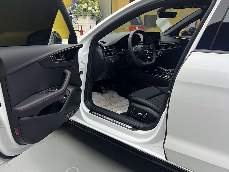 Audi A4L 2025