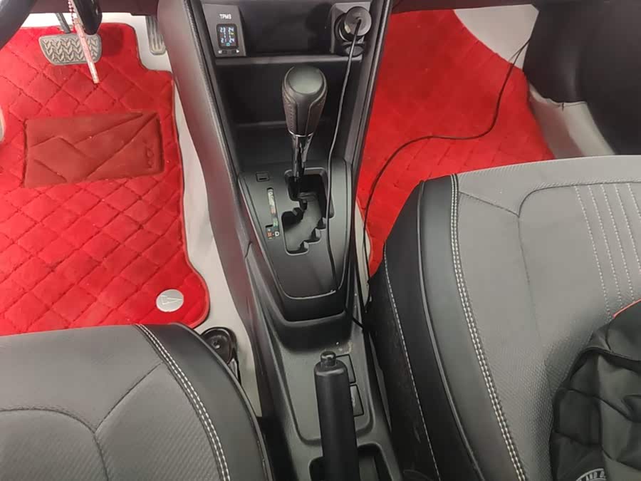 Toyota Yaris L 2016 — фото 14
