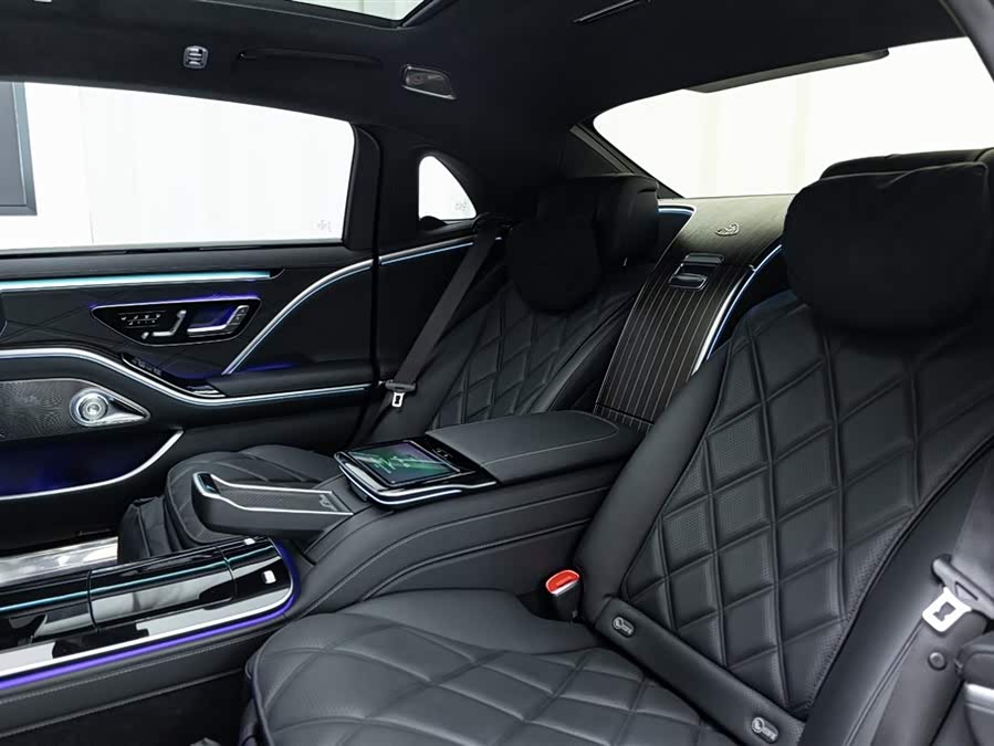 Mercedes-Benz Maybach S-Class 2022 — фото 12