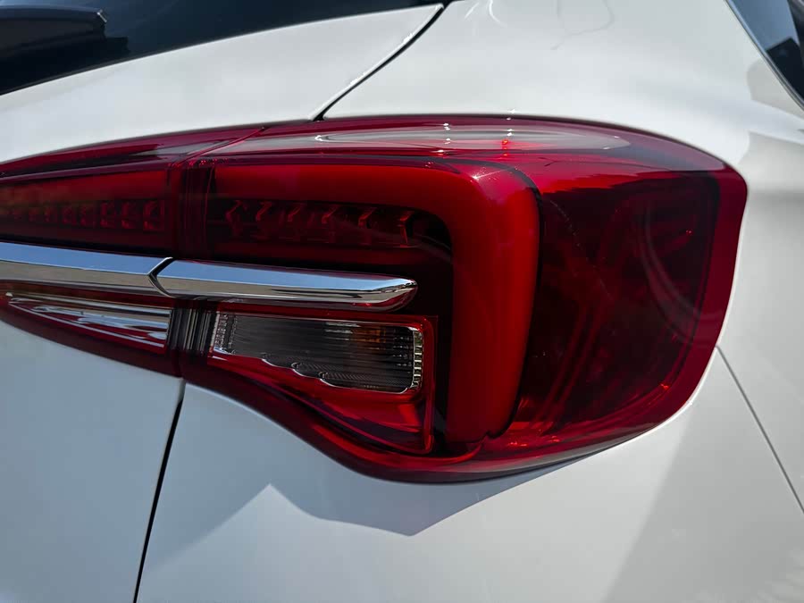 Buick Envision Plus 2021