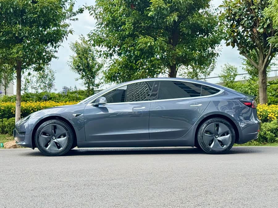 Tesla Model 3 2020 — фото 10