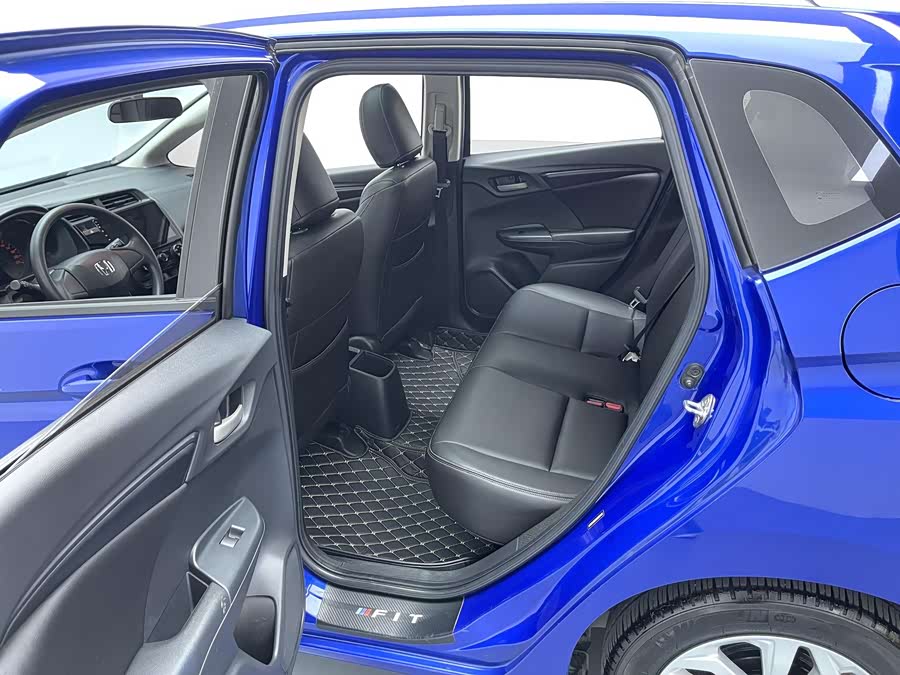 Honda Fit 2018 — фото 9