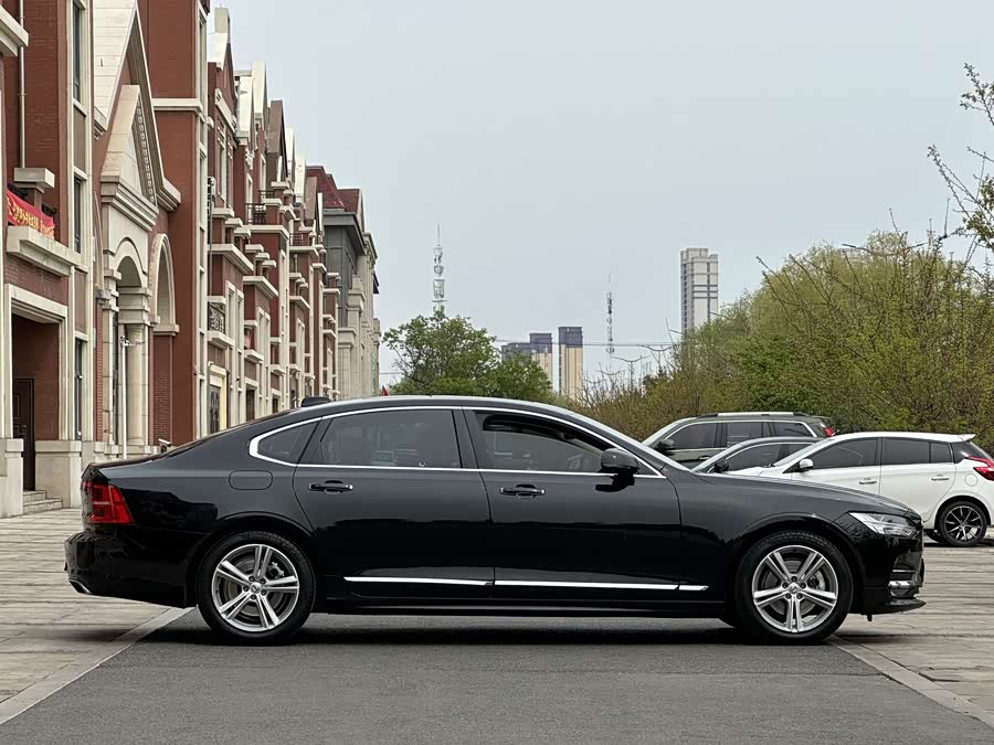 Volvo S90 2020
