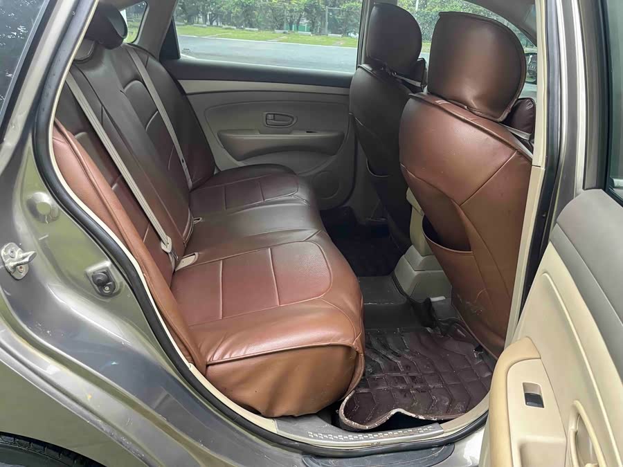Nissan Sylphy 2018 — фото 16