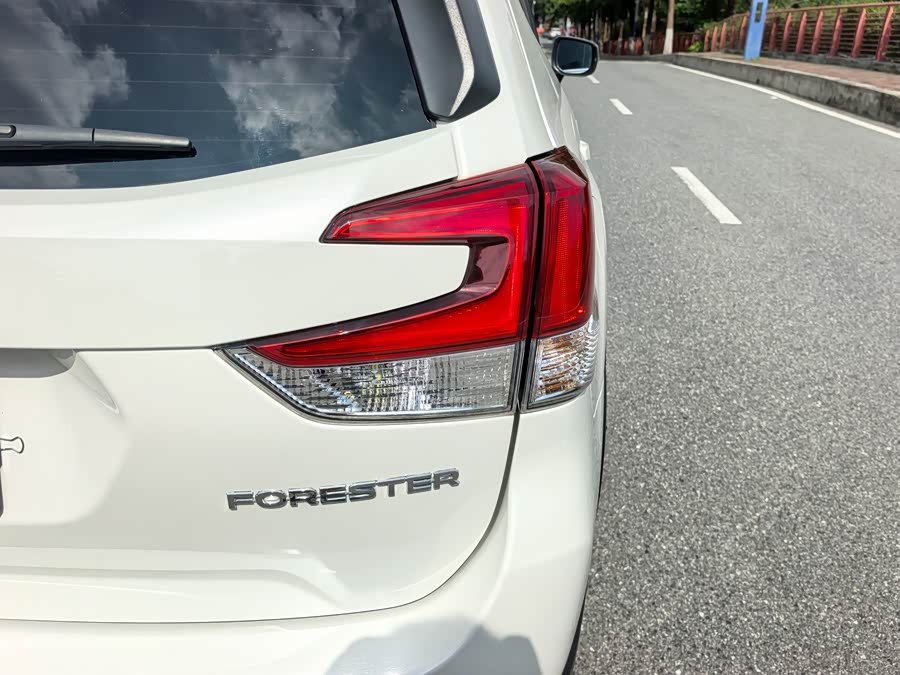 Subaru Forester 2021 — фото 16