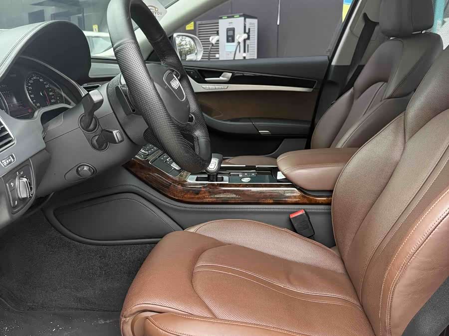 Audi A8 2014