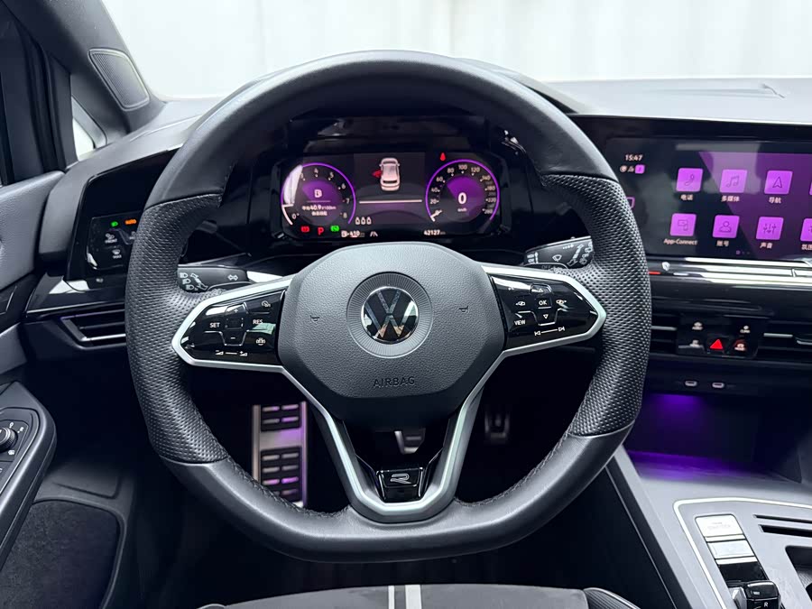 Volkswagen Golf 2023