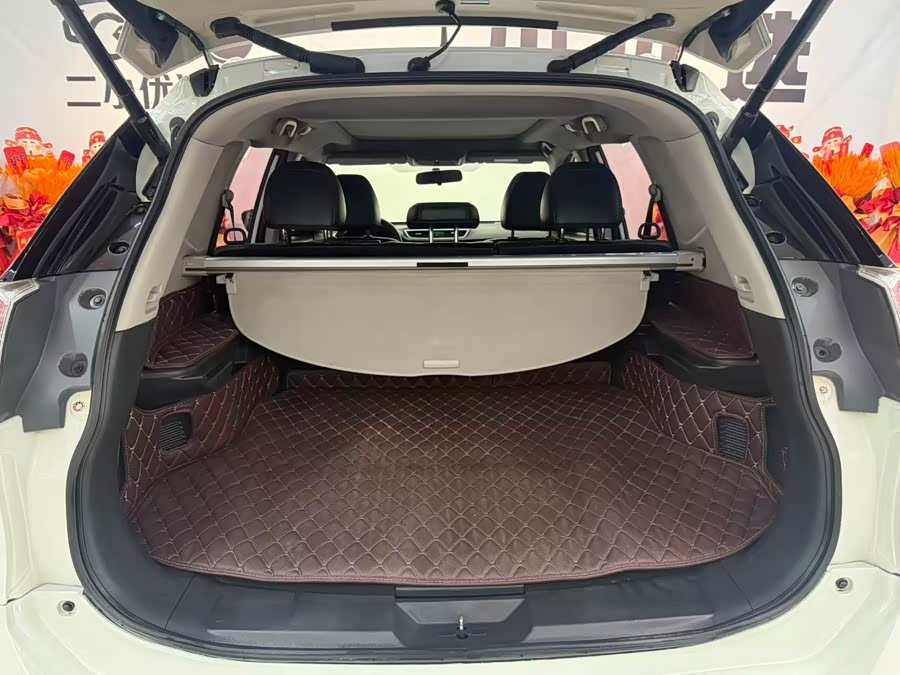 Nissan X-Trail 2015 — фото 10