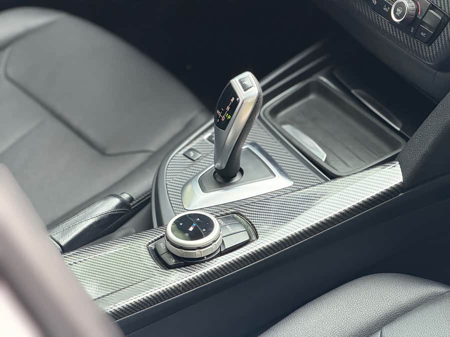 BMW 3 Series 2015 — фото 23
