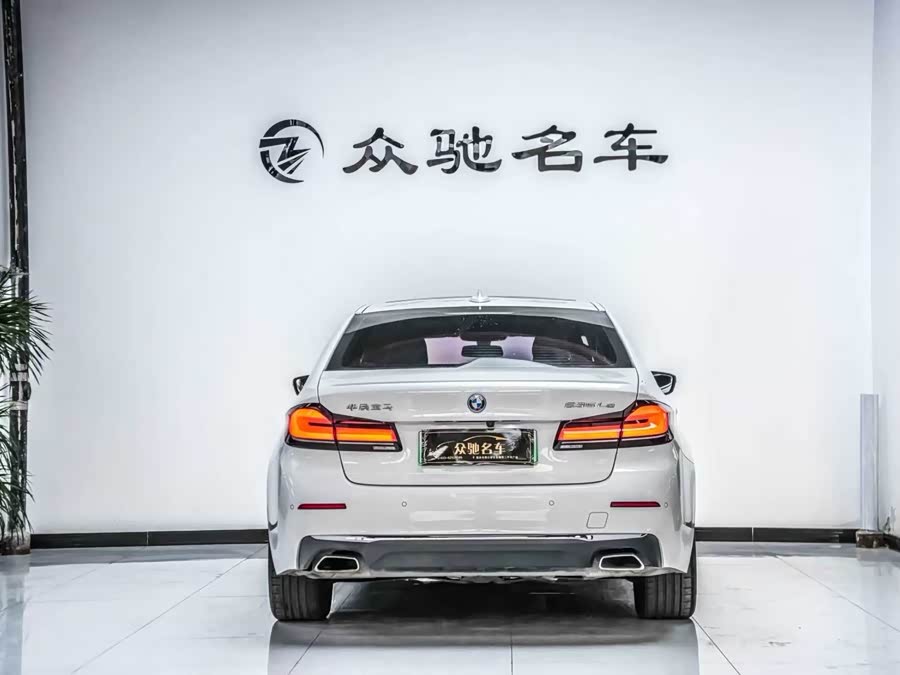 BMW 5 Series New Energy 2022 — фото 10