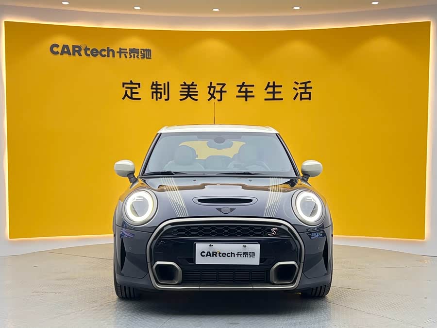MINI MINI 2023