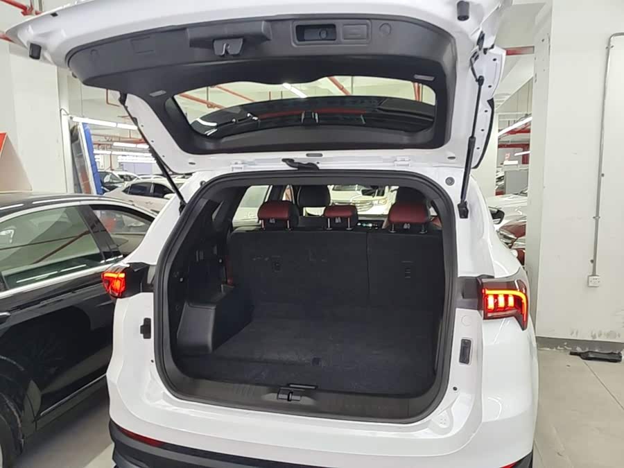 Jetour Jietu X70 PLUS 2025 — фото 19