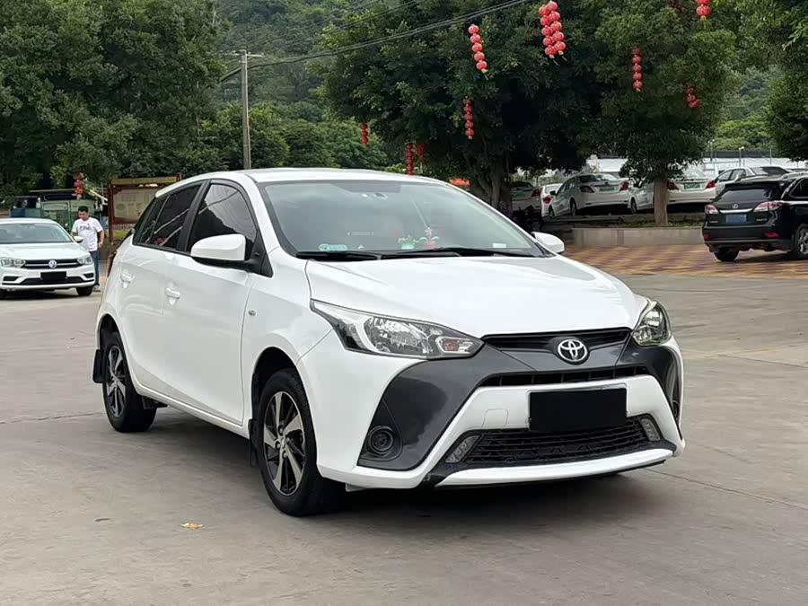 Toyota Yaris L 2016
