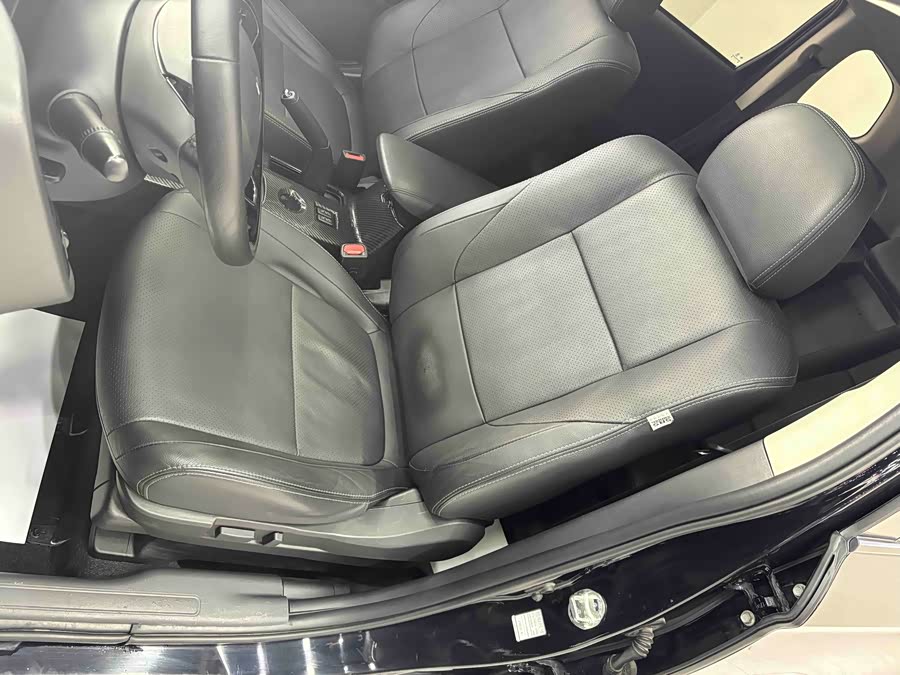 Mitsubishi Outlander 2018 — фото 14