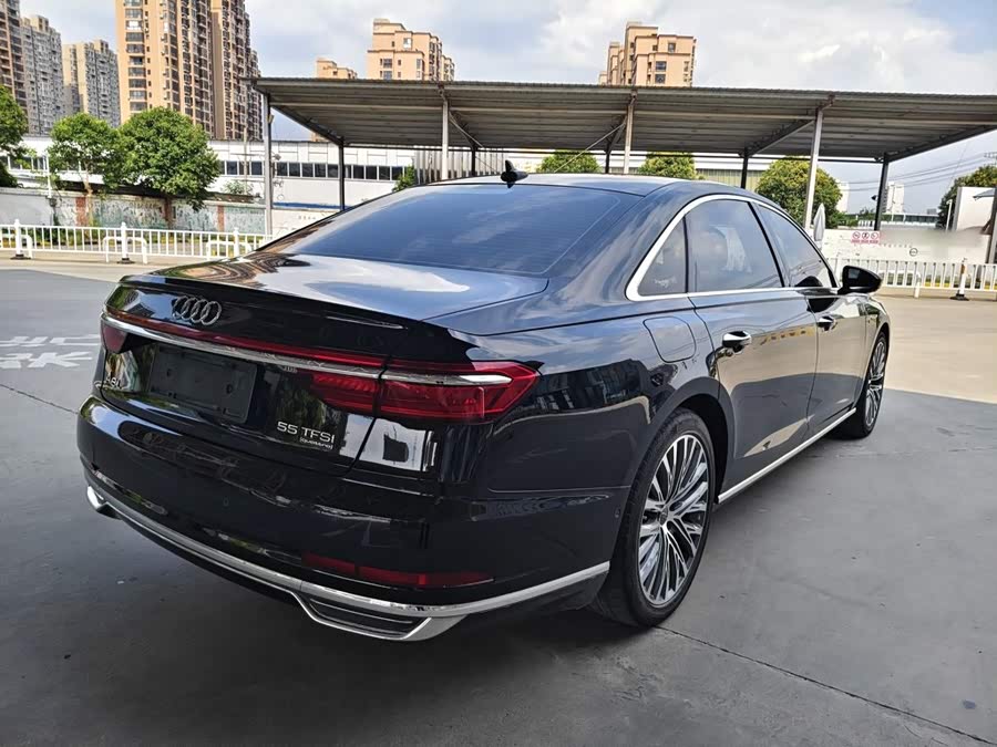 Audi A8 2019 — фото 10