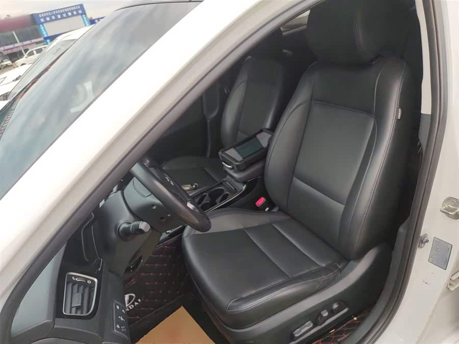 Hyundai Mistra 2014 — фото 15