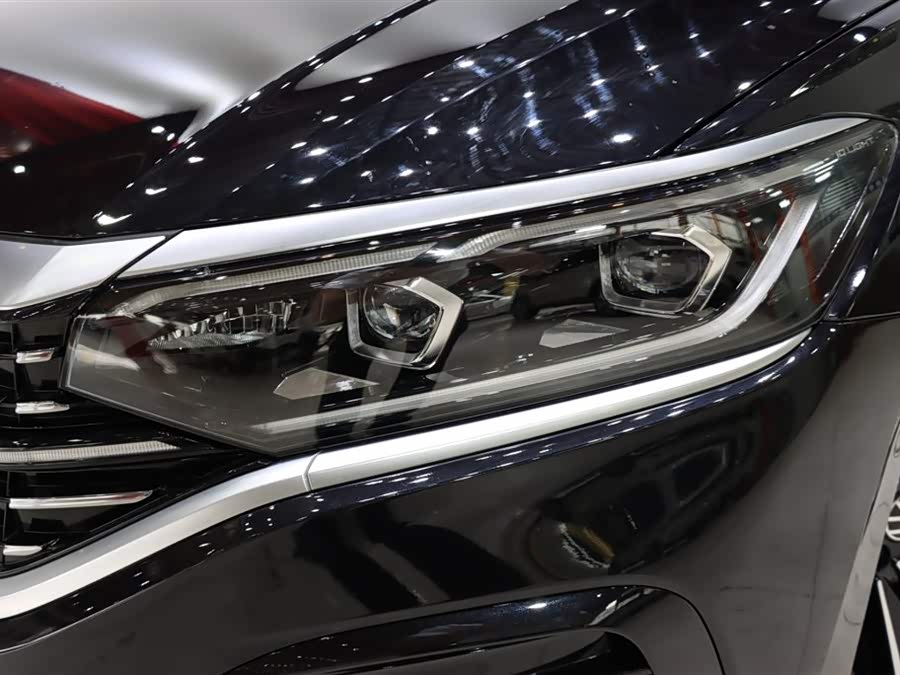Volkswagen Passat 2023