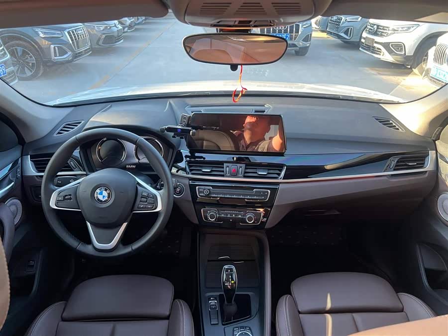 BMW X1 2022 — фото 16
