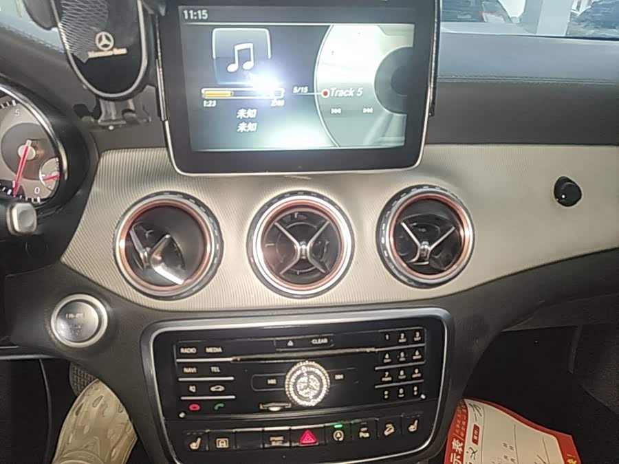 Mercedes-Benz GLA 2016 — фото 13