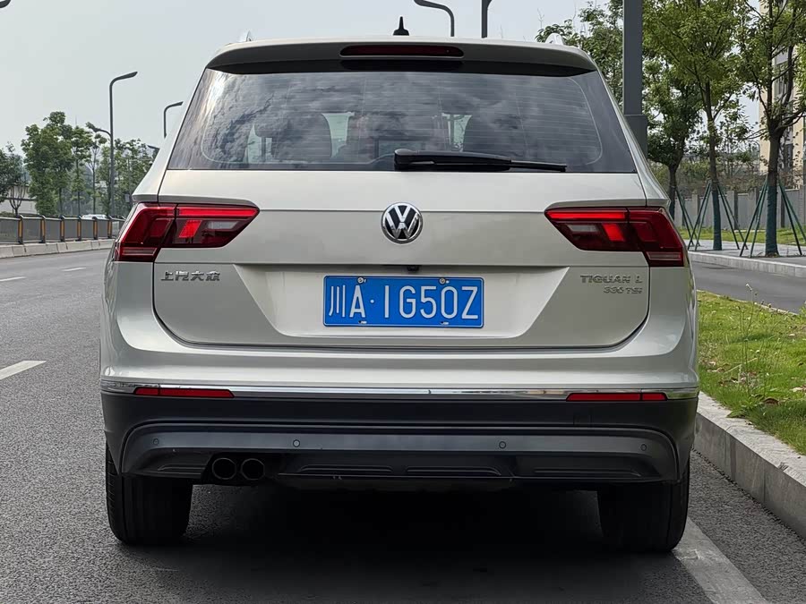 Volkswagen Tiguan L 2017 — фото 16
