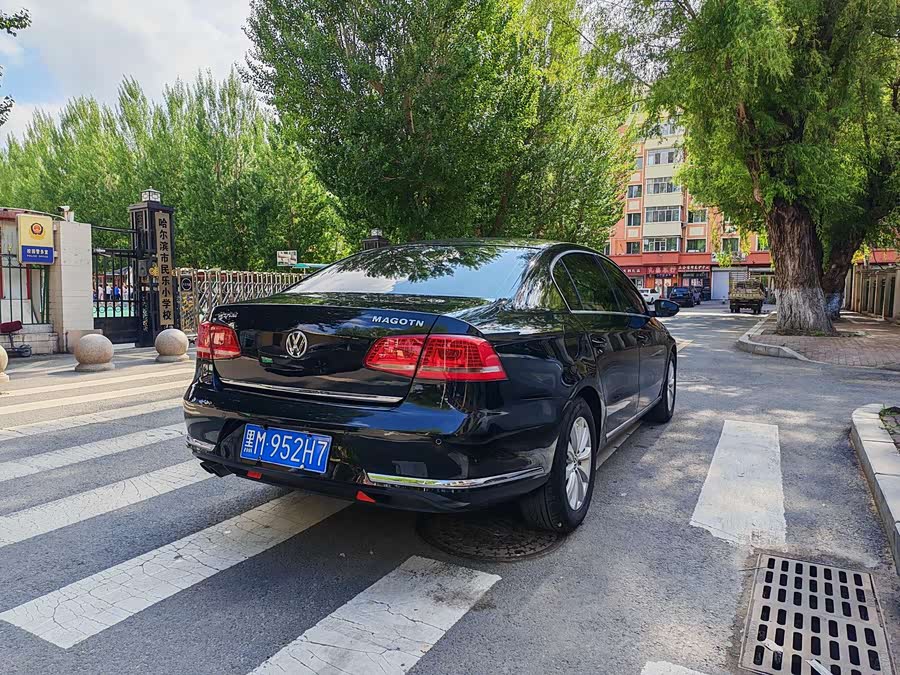 Volkswagen Magotan 2013