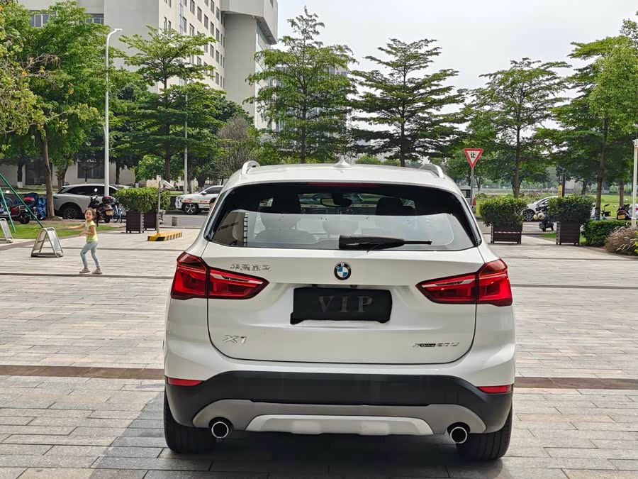 BMW X1 2018 — фото 14