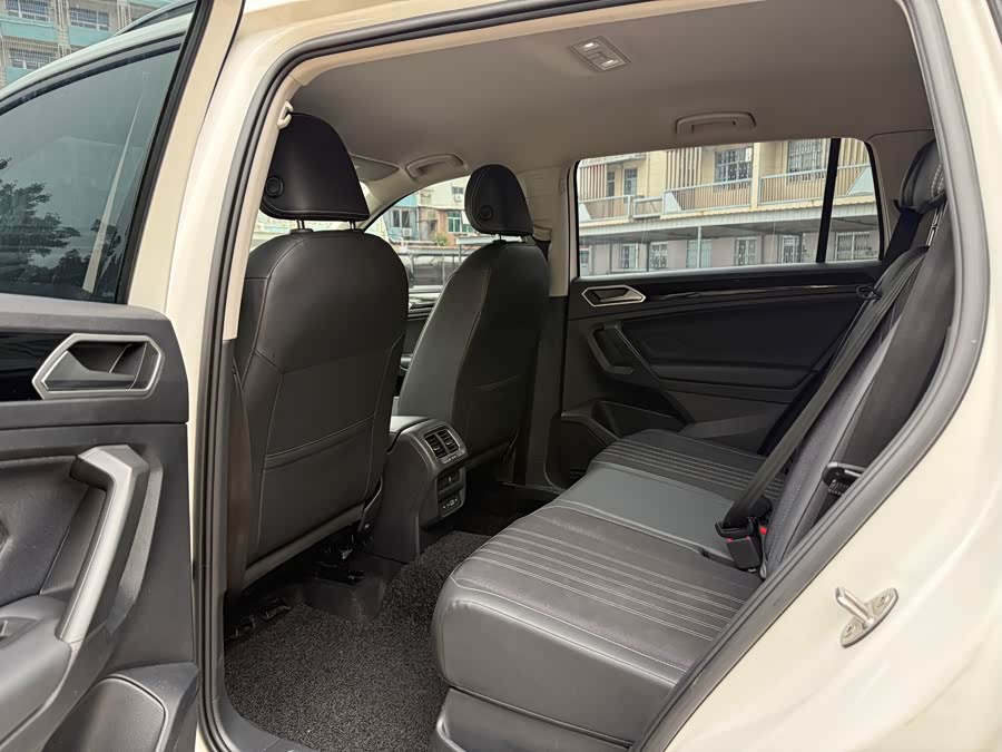 Volkswagen Tiguan L 2022