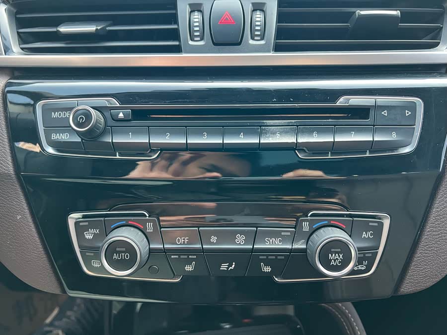 BMW X1 2018 — фото 21