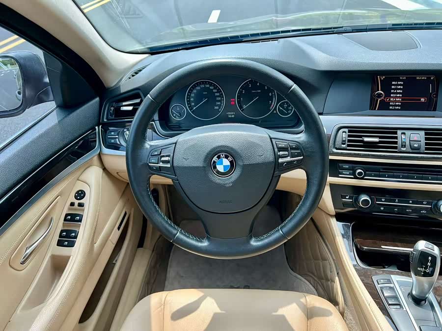BMW 5 Series 2013 — фото 9
