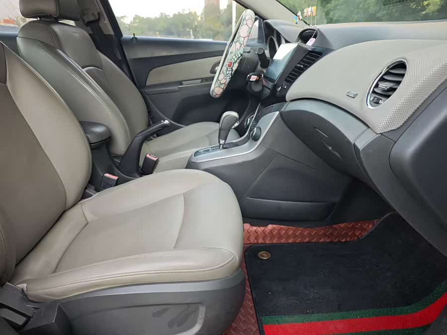 Chevrolet Cruze 2013