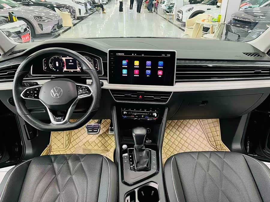 Volkswagen Tiguan L 2022 — фото 8