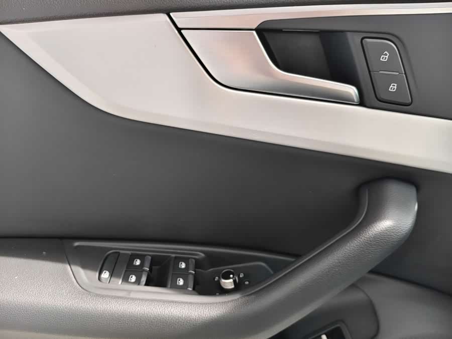 Audi A4L 2023