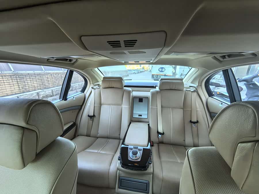 BMW 7 Series 2005 — фото 15