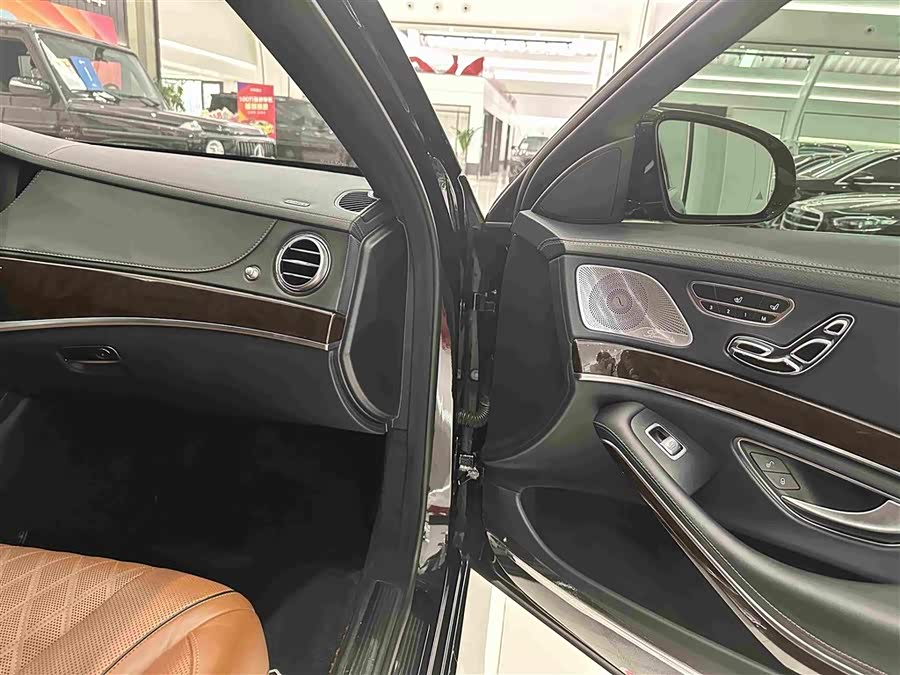 Mercedes-Benz Maybach S-Class 2020 — фото 27