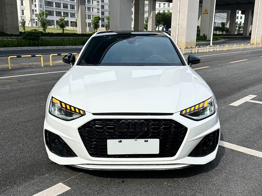 Audi A4L 2020