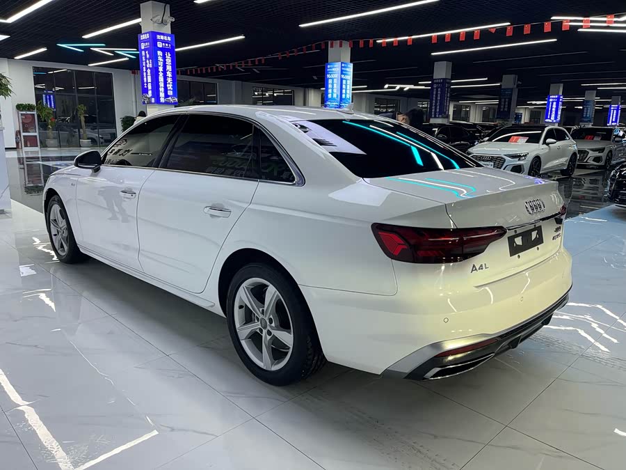 Audi A4L 2020
