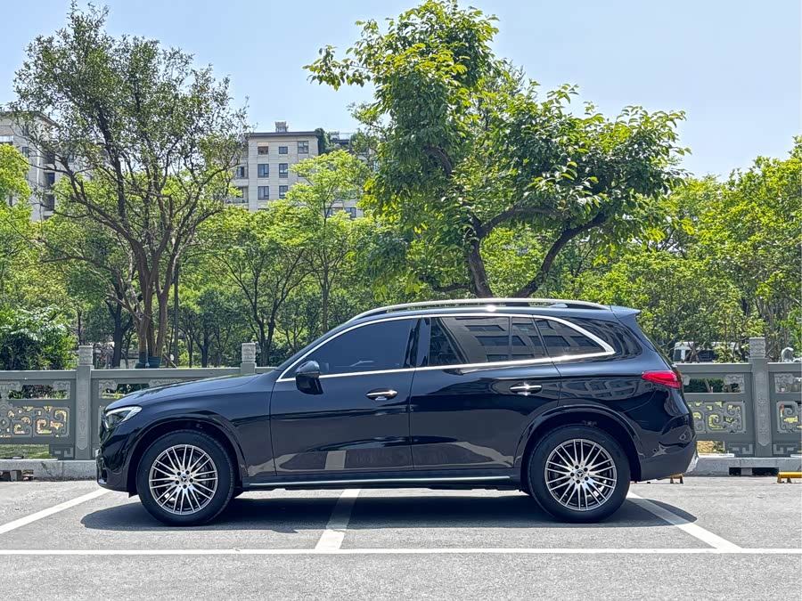 Mercedes-Benz GLC 2024