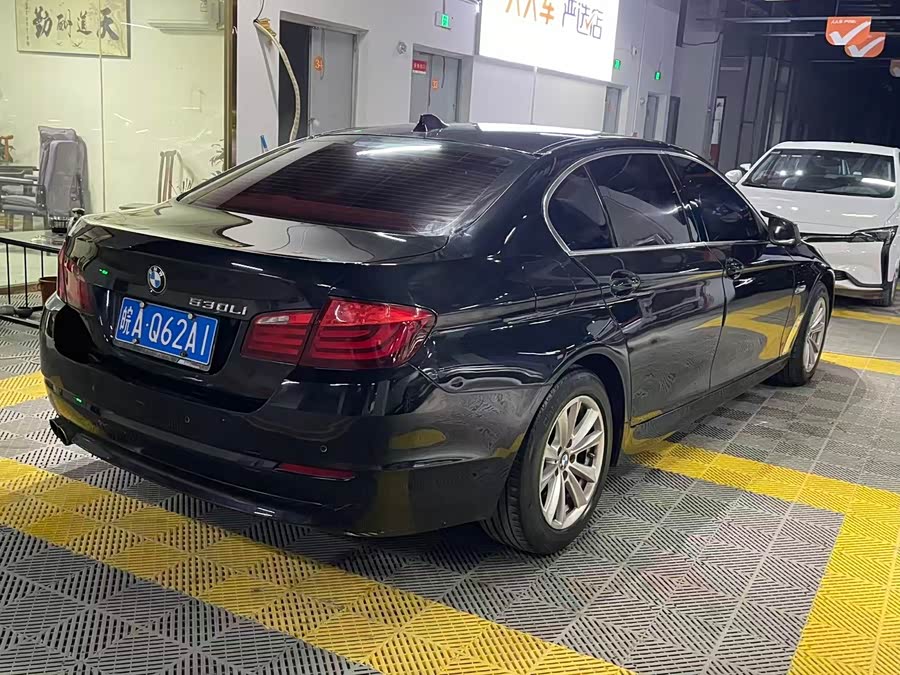 BMW 5 Series 2012