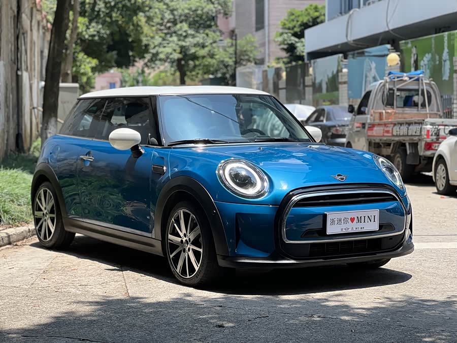 MINI MINI 2022