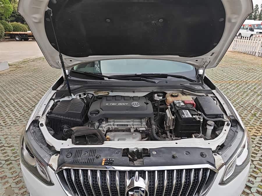 Buick Excelle 2017 — фото 20