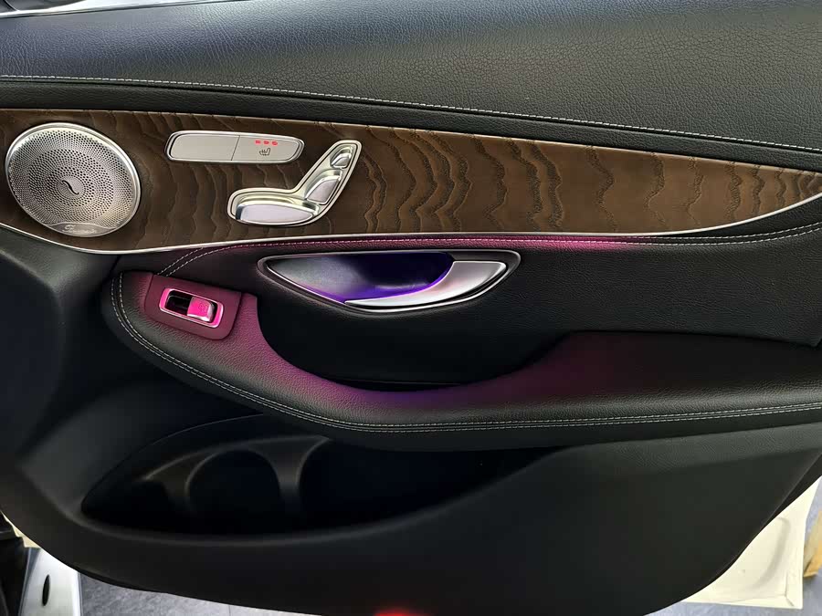 Mercedes-Benz GLC 2020 — фото 15