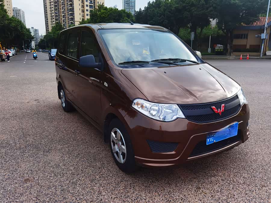 Wuling Hongguang 2018