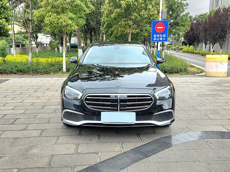 Mercedes-Benz E-Class 2023