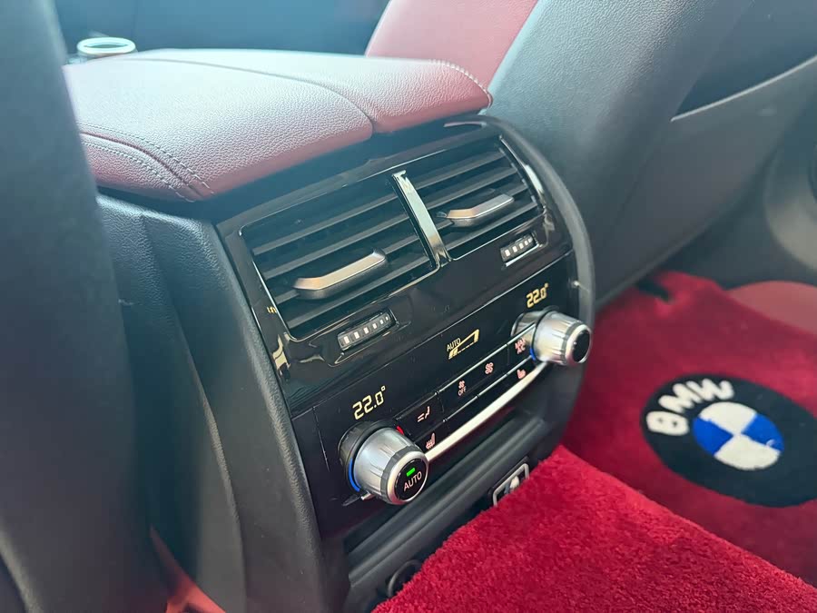BMW 5 Series 2022 — фото 16